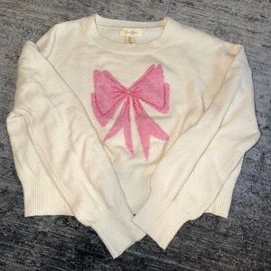 White bow women’s sweater